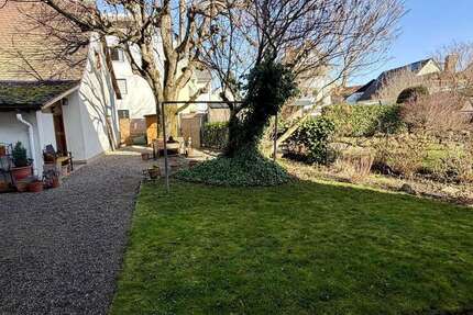 Haus Kirchzarten - 11 Zimmer, 288 m&sup2;, 1.100.000&euro; | Angebot:26171456