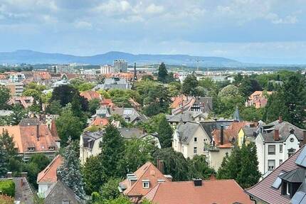 Exklusive 2-Zimmer-Eigentumswohnung mit Panoramablick über Freiburg