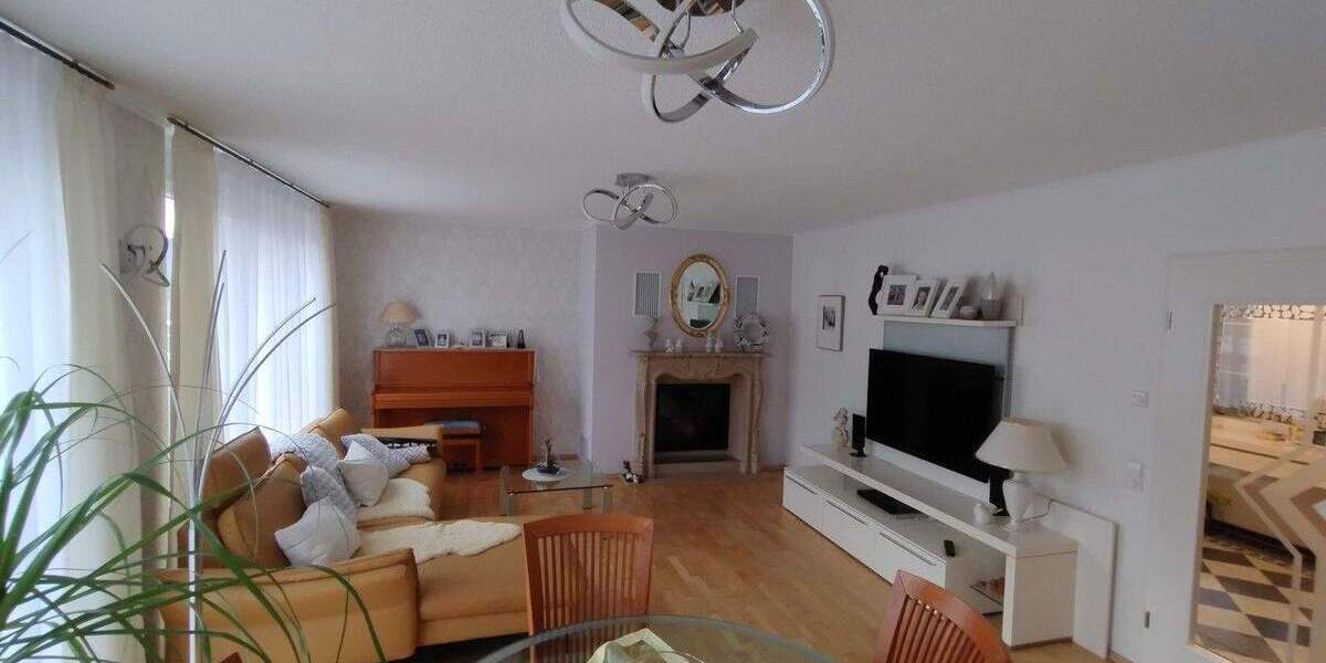 Doppelhaushälfte Umkirch - 7 Zimmer, 220 m&sup2;, 699.000&euro; | Angebot:24763429