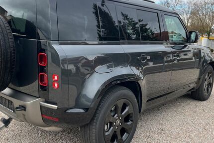 Land Rover Defender 24.700 km 79.899 &euro; Schallstadt 79227