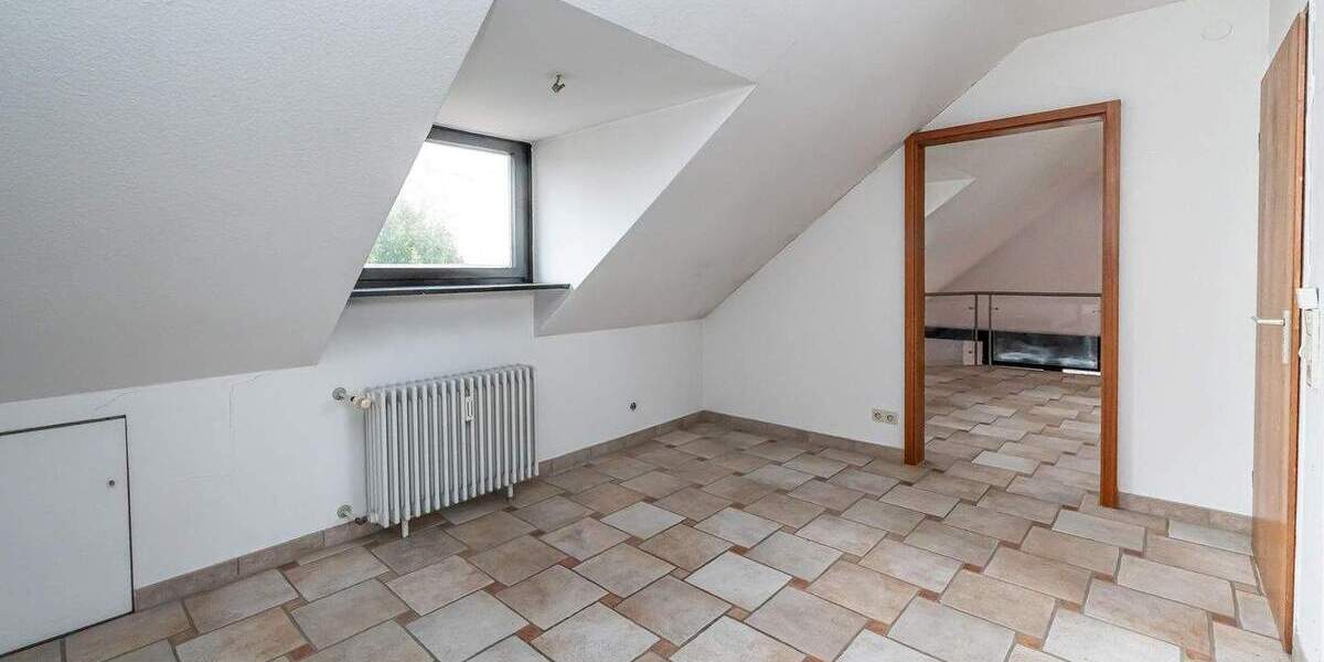 Etagenwohnung Freiburg Altstadt - 3 Zimmer, 135 m&sup2;, 699.000&euro; | Angebot:24992452