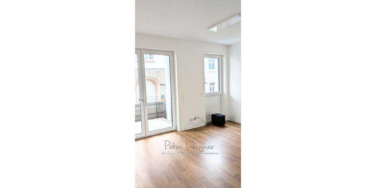 Gewerbeobjekt Freiburg Oberau - 3 Zimmer, 104 m&sup2;, 1.490&euro; | Angebot:25664504