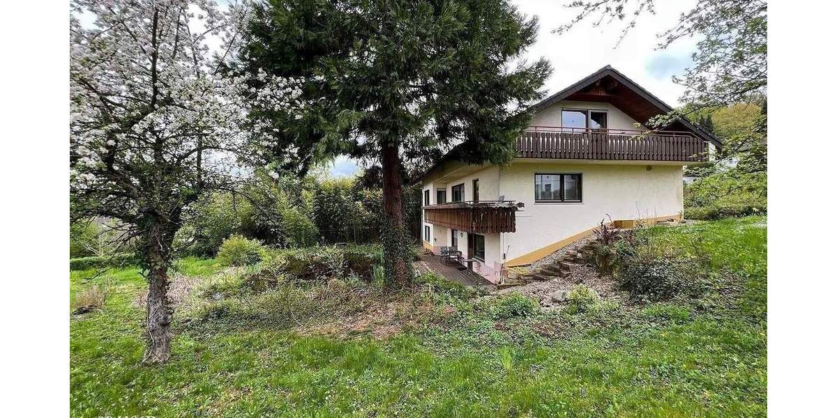 Mehrfamilienhaus, Wohnhaus Müllheim - 9 Zimmer, 240 m&sup2;, 560.000&euro; | Angebot:26435815
