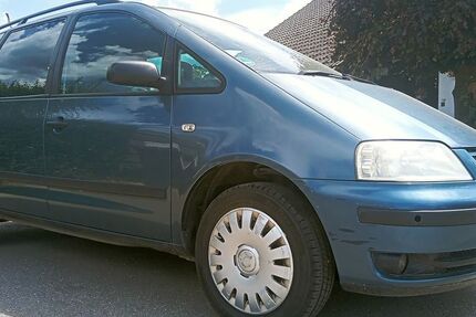 VW Sharan 317.000 km 3.450 &euro; Ehrenkirchen-Kirchhofen 79238