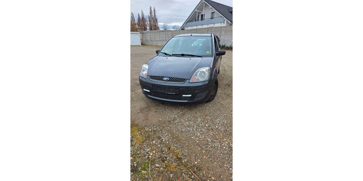 Ford Fiesta 140.890 km 2.200 &euro; Bad Krozingen 79189