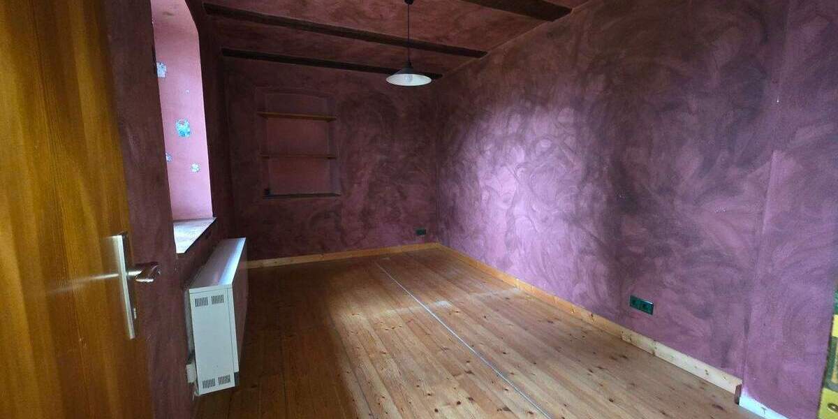 Mehrfamilienhaus, Wohnhaus Ehrenkirchen Kirchhofen - 5 Zimmer, 144 m&sup2;, 450.000&euro; | Angebot:25799435