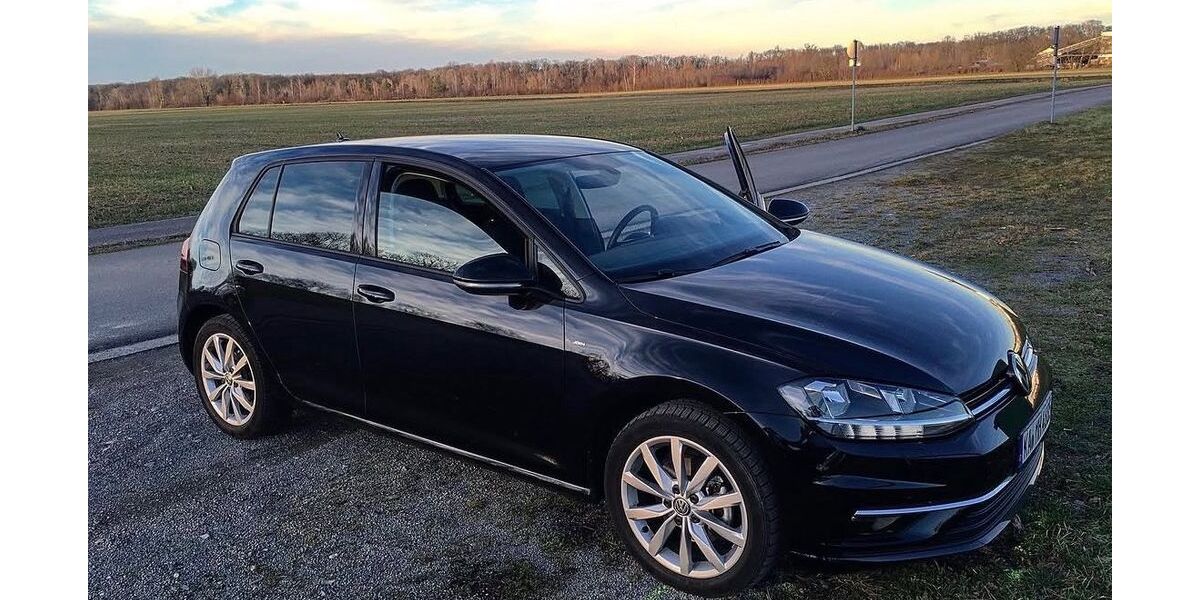 VW Golf 94.000 km 14.000 &euro; Freiburg im Breisgau 79108