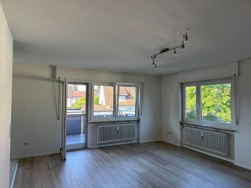 Schöne 3-Zimmer-OG-Wohnung mit großzügigem Balkon