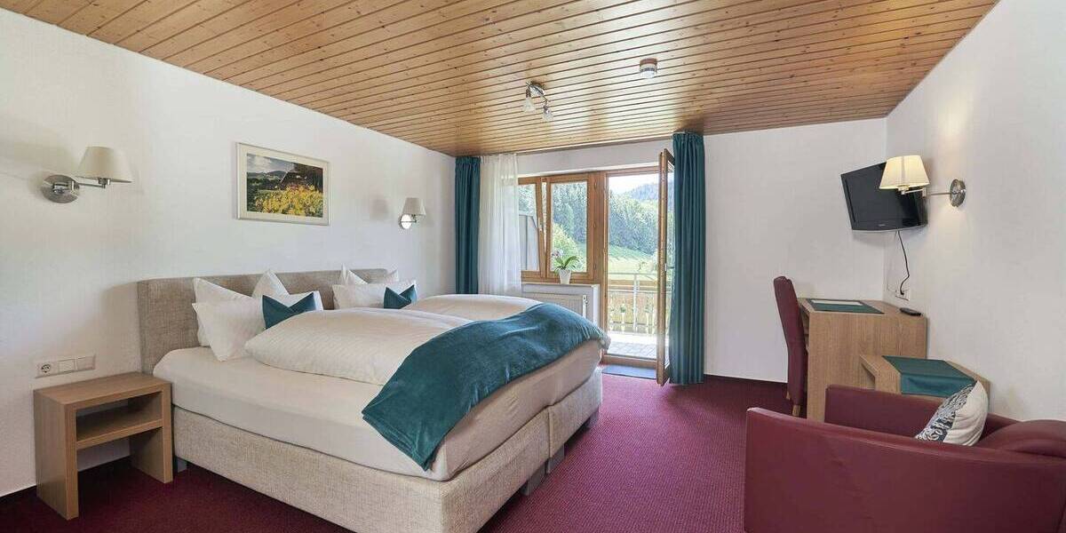 Mehrfamilienhaus, Wohnhaus Simonswald - 1.295.000&euro; | Angebot:26107453