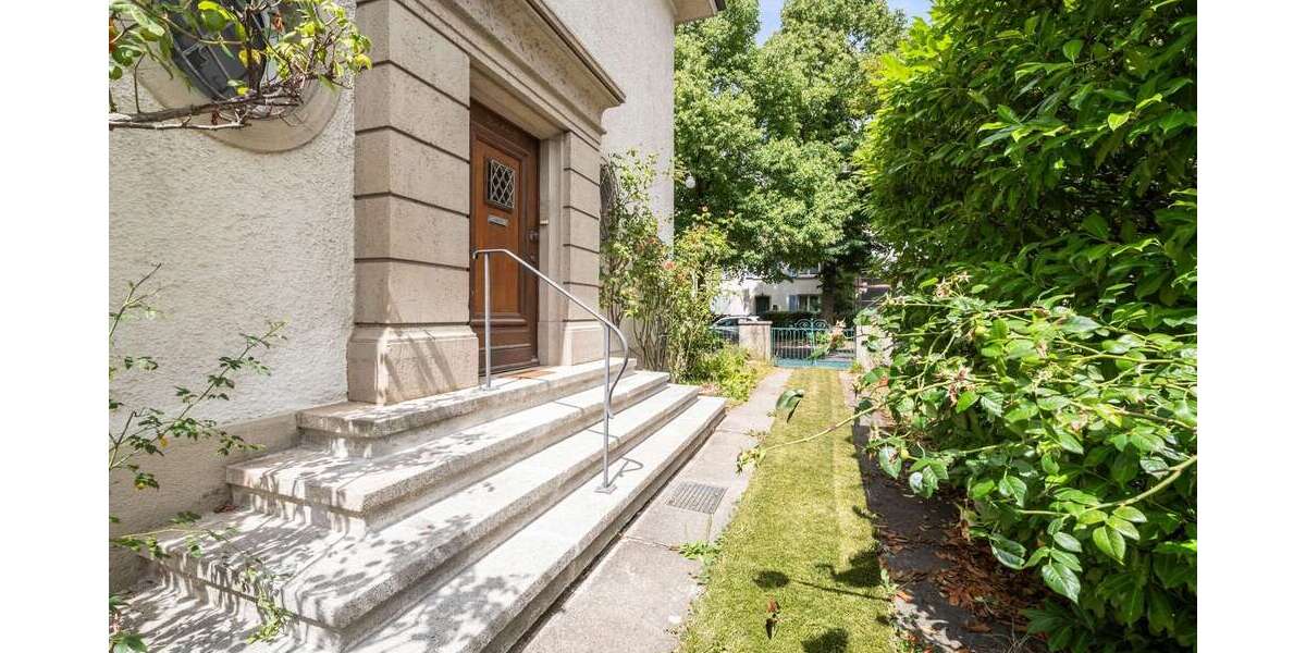 Einfamilienhaus Freiburg Brühl - 7 Zimmer, 268 m&sup2;, 1.780.000&euro; | Angebot:27201741