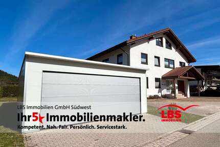 Haus zum Kaufen in Titisee-Neustadt 750.000 € 160 m² 7 zimmer