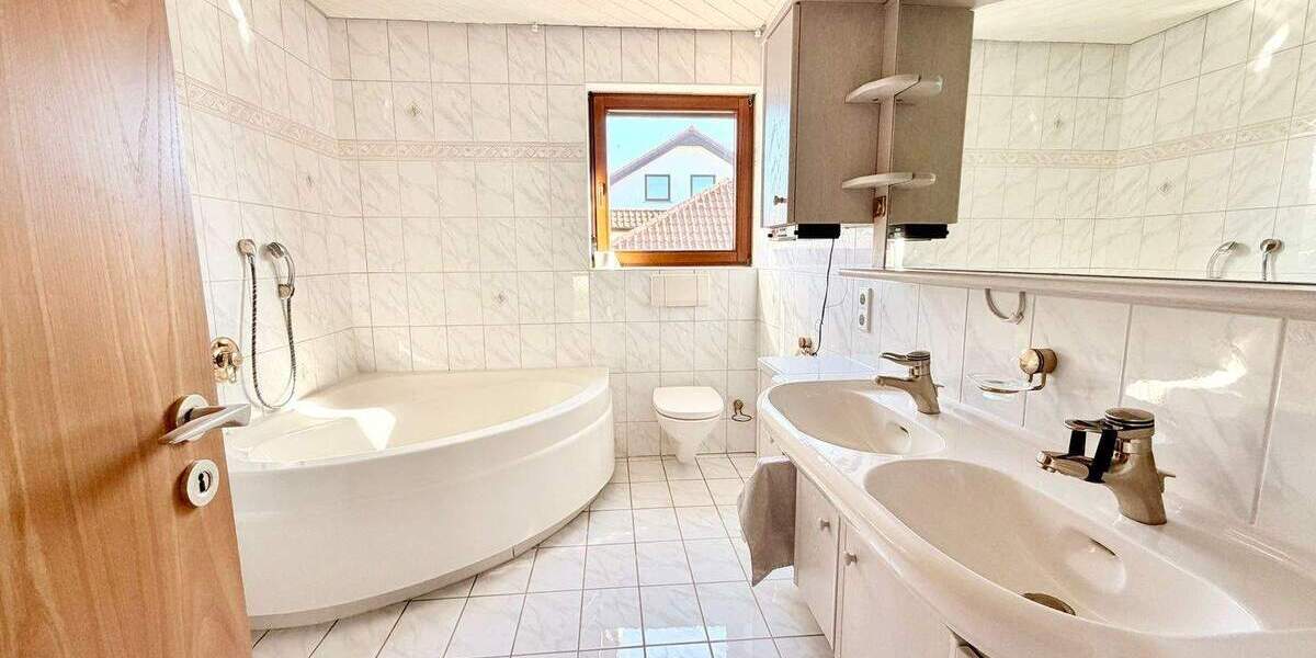 Einfamilienhaus Sasbach am Kaiserstuhl Jechtingen - 5 Zimmer, 156 m&sup2;, 529.000&euro; | Angebot:25703769
