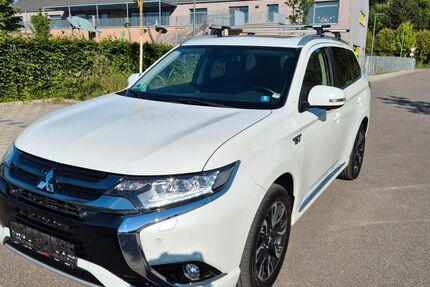 Mitsubishi Plug-in Hybrid Outlander 241.000 km 12.900 &euro; Neuenburg 79395