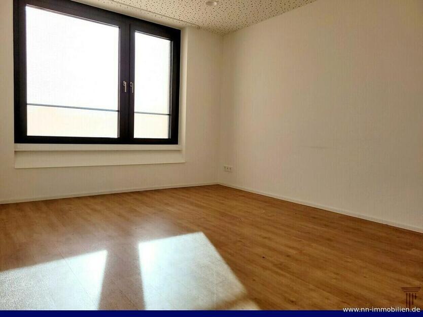 REPRÄSENTATIVE BÜRO- ODER PRAXISFLÄCHE! zimmer