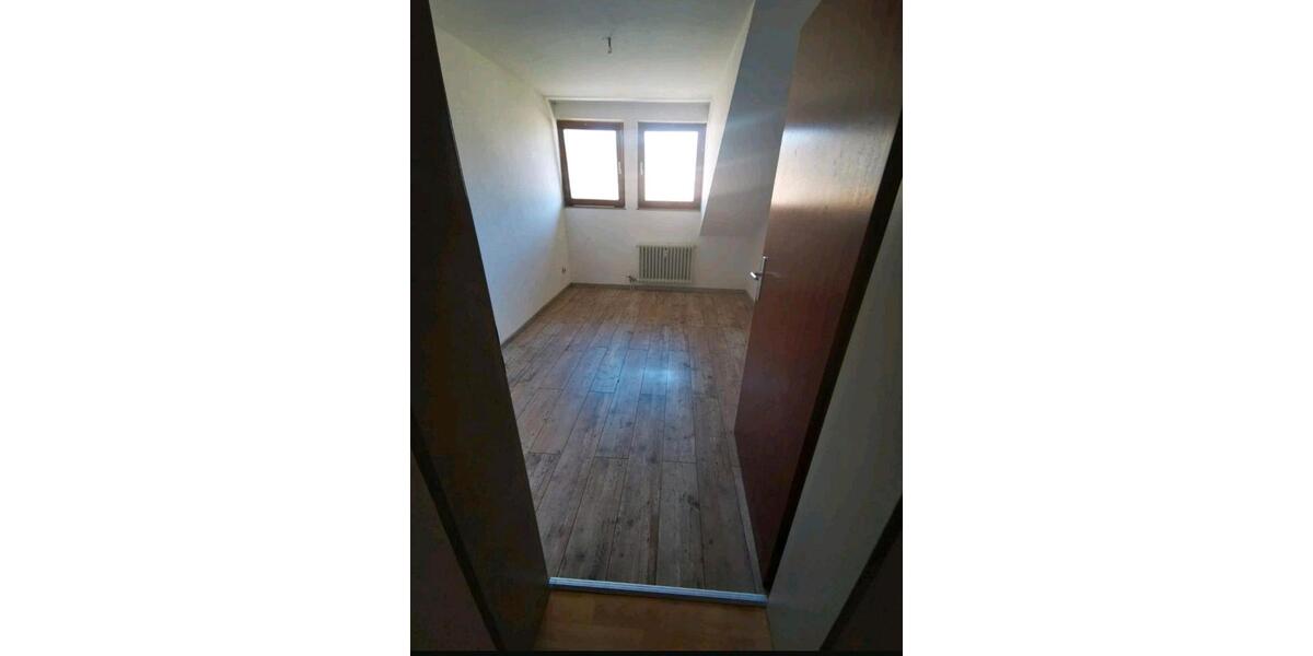 Dachgeschoßwohnung Schönau im Schwarzwald - 4 Zimmer, 95 m&sup2;, 319.000&euro; | Angebot:27223127