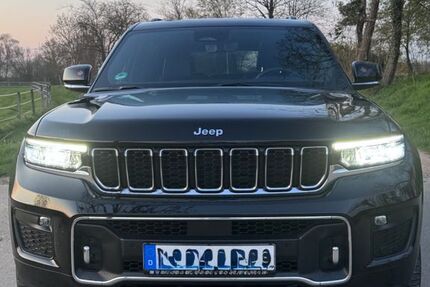 Jeep Grand Cherokee 33.790 km 62.100 &euro; Weisweil 79367