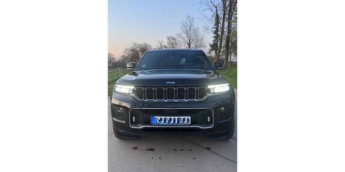 Jeep Grand Cherokee 33.790 km 62.100 &euro; Weisweil 79367