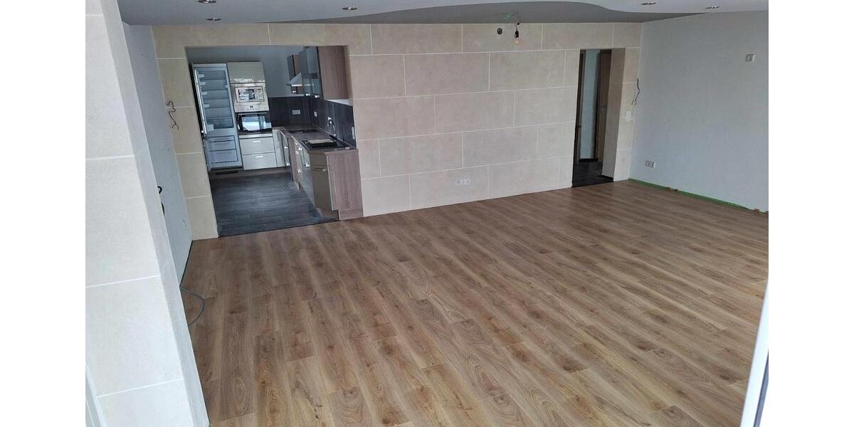 Etagenwohnung Gutach im Breisgau - 3 Zimmer, 93 m&sup2;, 1.010&euro; | Angebot:25875384