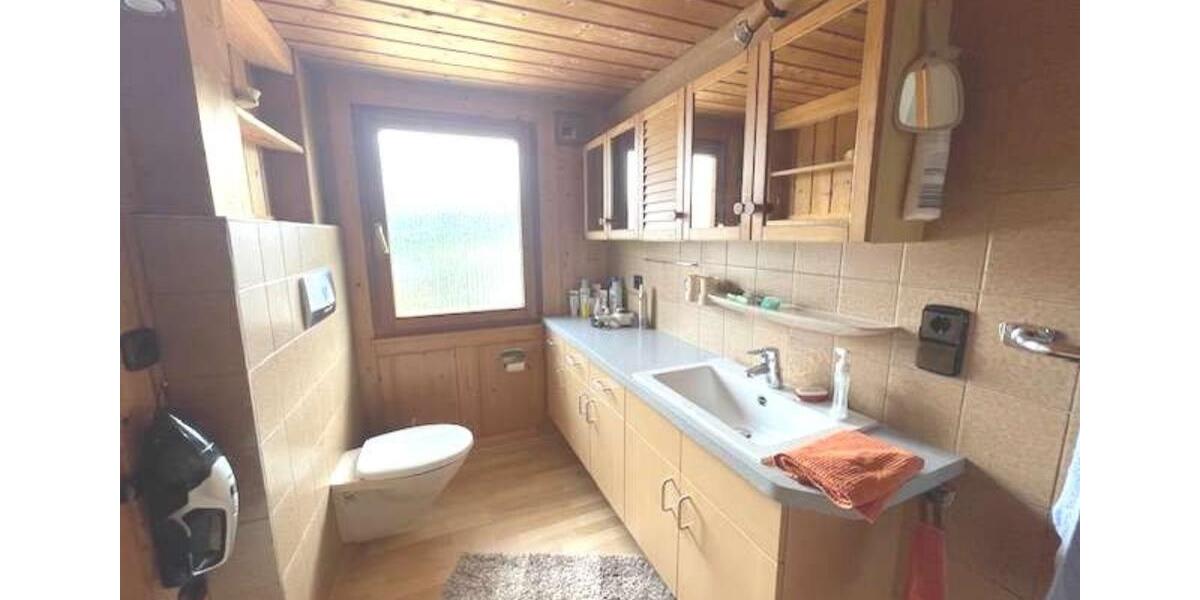 Mehrfamilienhaus, Wohnhaus Lenzkirch - 8 Zimmer, 391 m&sup2;, 390.000&euro; | Angebot:24396655