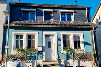 Provisionsfrei: 1-2 Fam. Haus mit großem Garten in ruhiger Lage