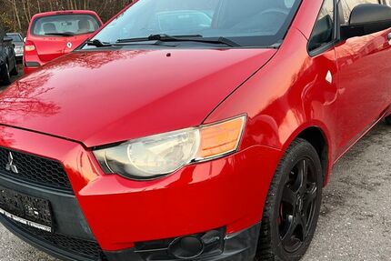 Mitsubishi Colt 119.000 km 2.950 &euro; Freiburg 79108