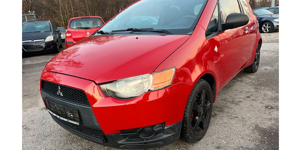 Mitsubishi Colt 119.000 km 2.950 &euro; Freiburg 79108