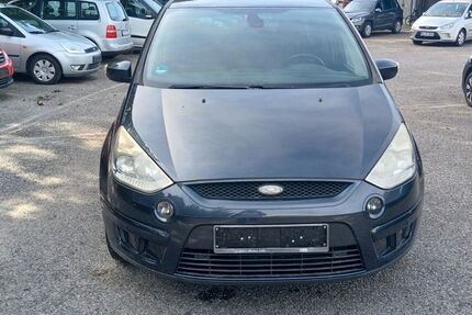 Ford S-Max 268.000 km 1.650 € FREIBURG 79114