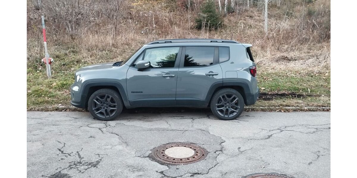 Jeep Renegade 59.000 km 21.500 &euro; Feldberg 79868
