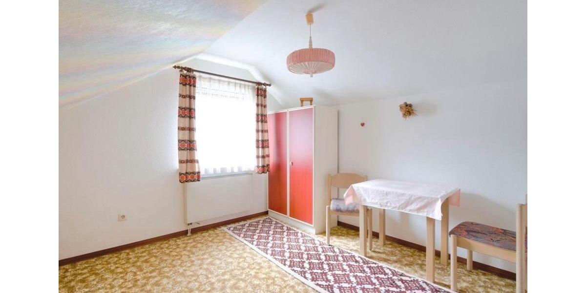 Doppelhaushälfte Schönau im Schwarzwald - 8 Zimmer, 160 m&sup2;, 395.000&euro; | Angebot:26940667