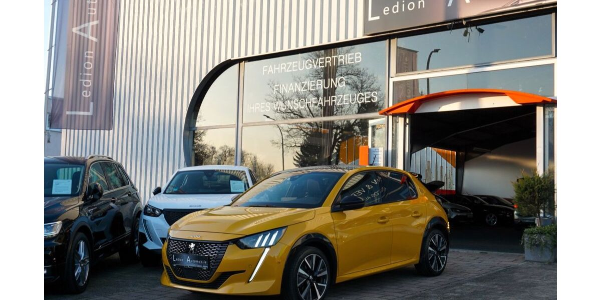 Peugeot 208 80.000 km 16.900 &euro; Gundelfingen /Freiburg 79194