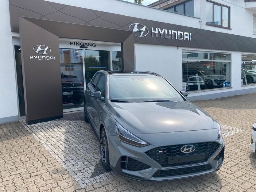 i30