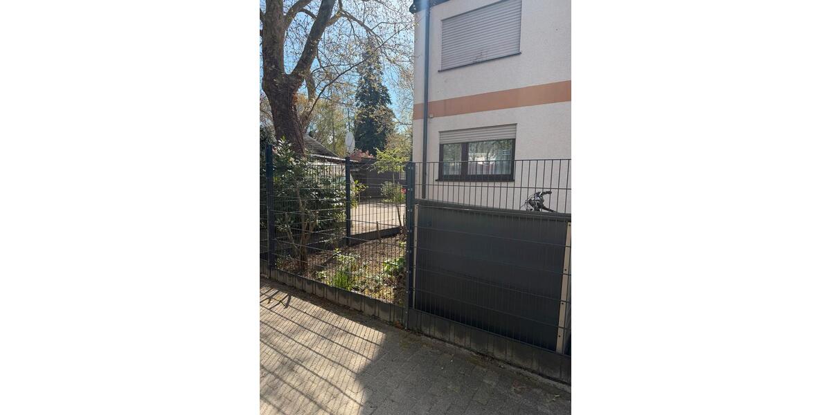 Erdgeschoßwohnung Freiburg im Breisgau - 2 Zimmer, 70 m&sup2;, 395.000&euro; | Angebot:26012985