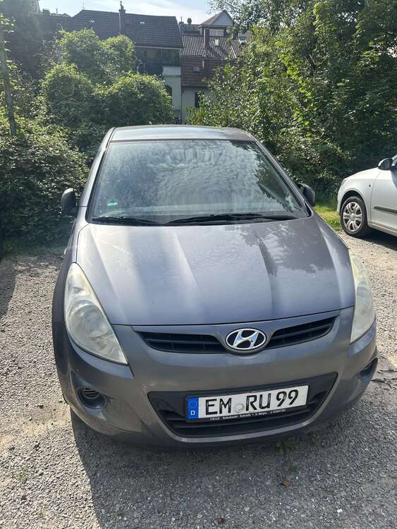 Hyundai i20 145.800 km 2.800 € Waldkirch 79183