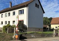 Charmantes und preiswertes WG-Zimmer in 2er-WG unterm Dach befristet bis 31.12.2025!
