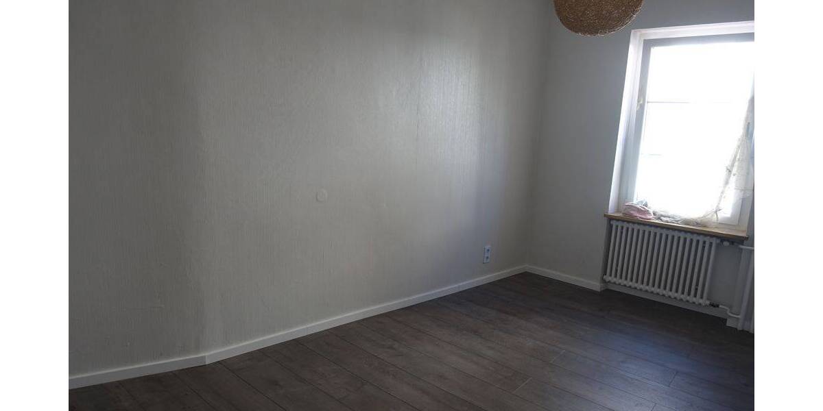 Mehrfamilienhaus, Wohnhaus Endingen - 9 Zimmer, 208 m&sup2;, 449.000&euro; | Angebot:26916485
