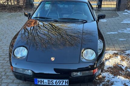 Porsche 928