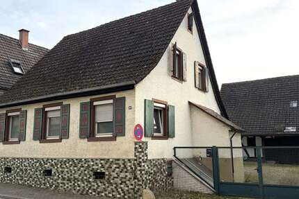 Haus Müllheim - 8.5 Zimmer, 272 m&sup2;, 490.000&euro; | Angebot:26564459