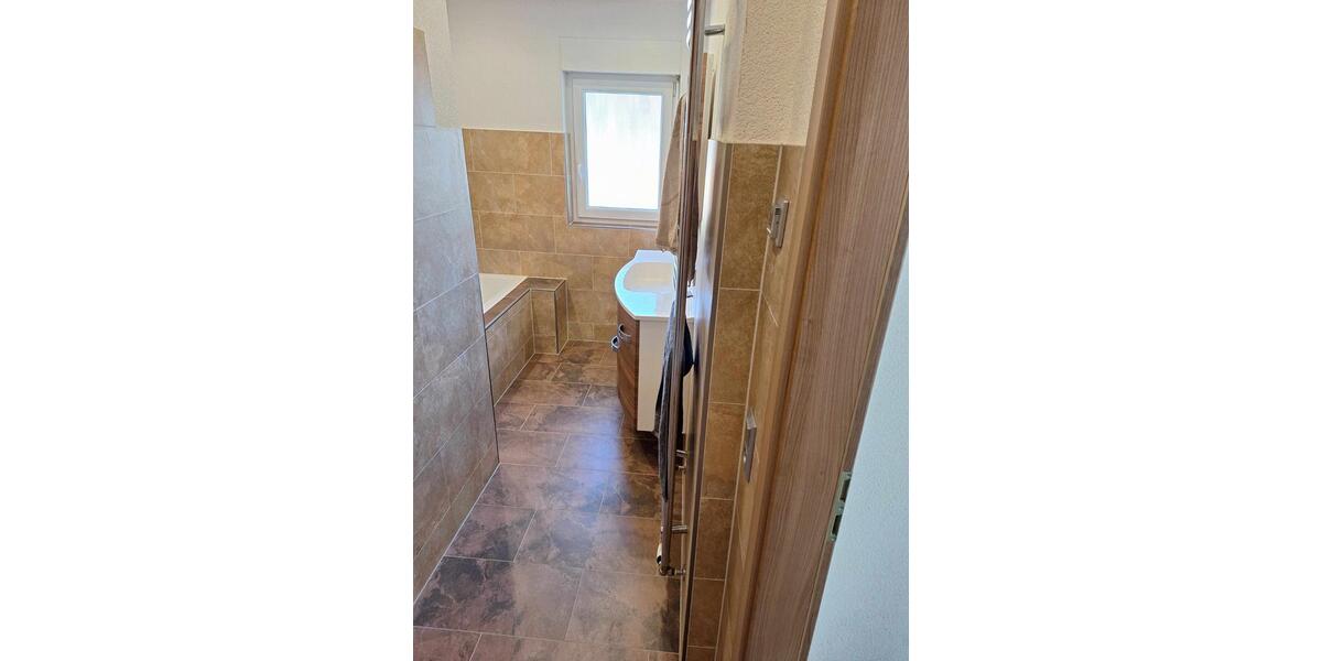 Etagenwohnung Gutach im Breisgau - 3 Zimmer, 93 m&sup2;, 1.010&euro; | Angebot:25875384