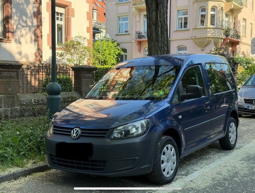 VW Caddy 199.000 km 6.900 € Freiburg 79117