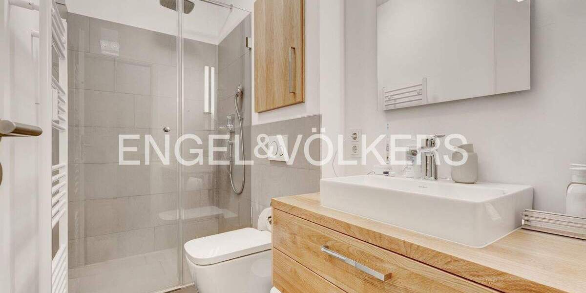 Etagenwohnung Freiburg Altstadt - 4 Zimmer, 132 m&sup2;, 750.000&euro; | Angebot:25999868