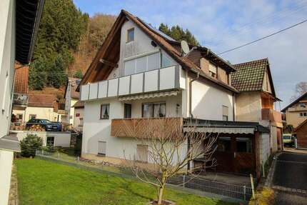 Haus Winden im Elztal - 11 Zimmer, 263 m&sup2;, 490.000&euro; | Angebot:25366507