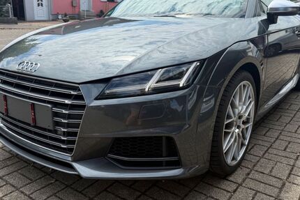 Audi TT 137.000 km 24.500 &euro; Ringsheim 77975