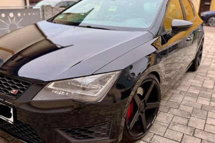 Seat Leon 116.882 km 14.490 &euro; Ehrenkirchen 79238