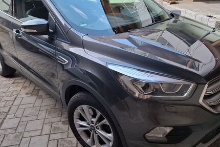 Ford Kuga 149.422 km 11.200 &euro; Ettenheim 77955