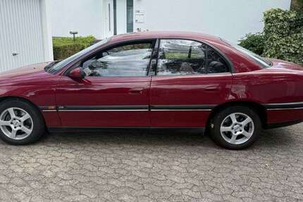 Opel Omega 230.000 km 2.200 € Freiburg 79108
