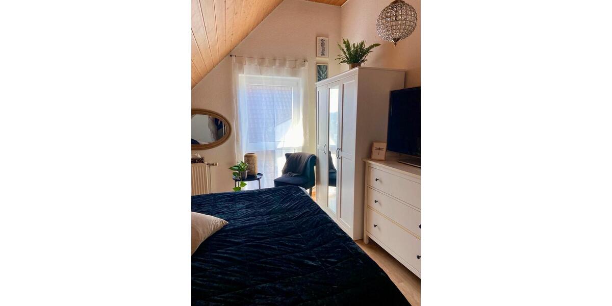 Etagenwohnung Neuenburg am Rhein - 3 Zimmer, 75 m&sup2;, 1.160&euro; | Angebot:25408349