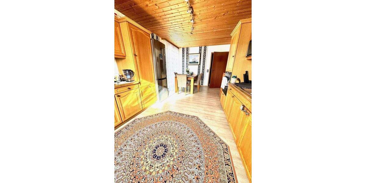 Doppelhaushälfte Ebringen - 8 Zimmer, 220 m&sup2;, 899.000&euro; | Angebot:25156148