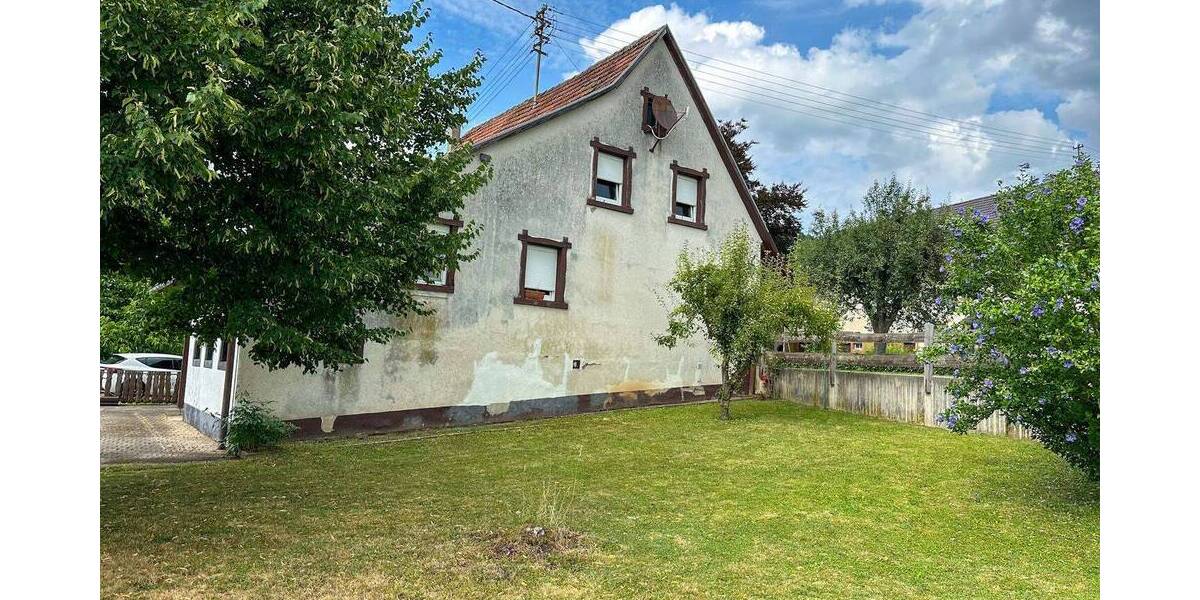 Großzügiges Baugrundstück mit Wiesengrundstücken und Wohnhaus in idylischer Lage von Sexau zimmer