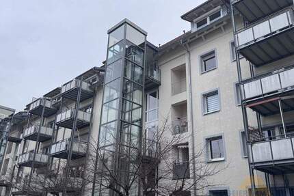 Wohnung Freiburg im Breisgau Stühlinger - 2 Zimmer, 56 m&sup2;, 360.000&euro; | Angebot:25228478