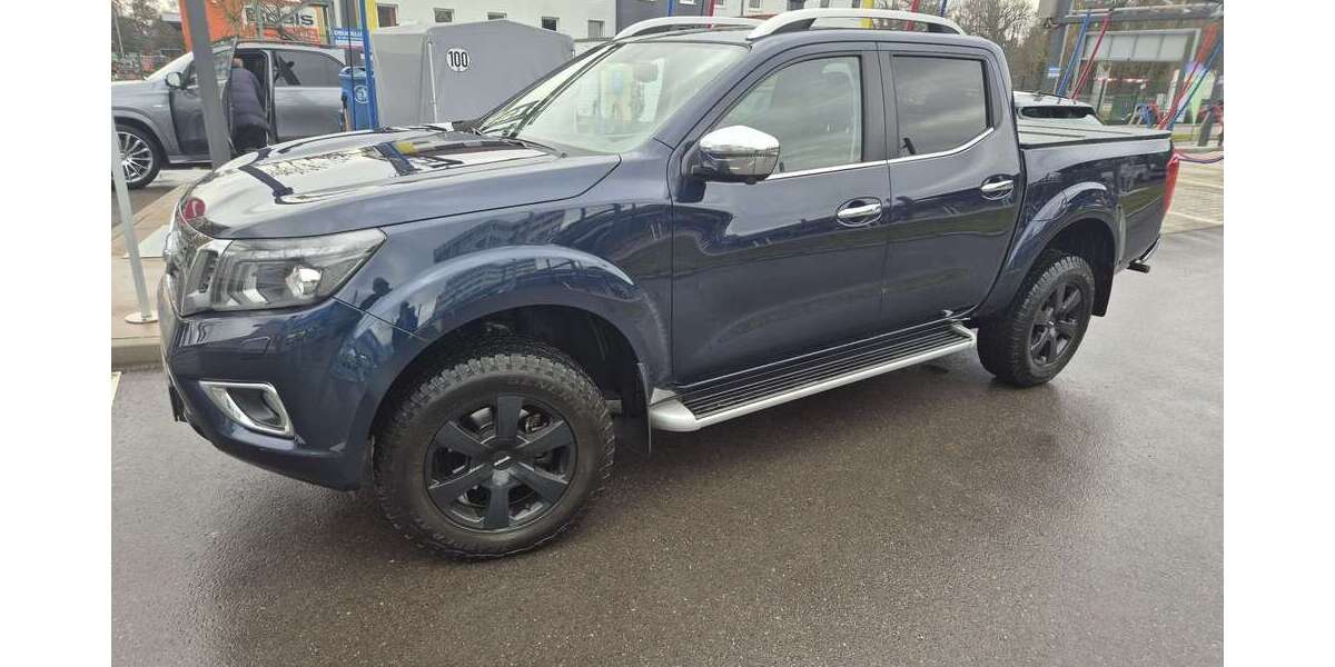 Nissan Navara 99.012 km 31.750 &euro; Freiburg 79108